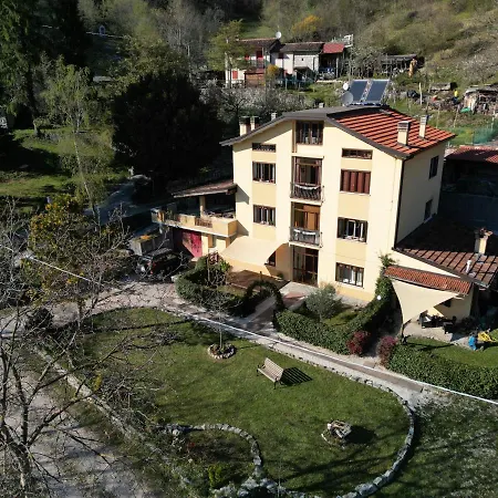 Happy Corner - The For Outdoor Lovers